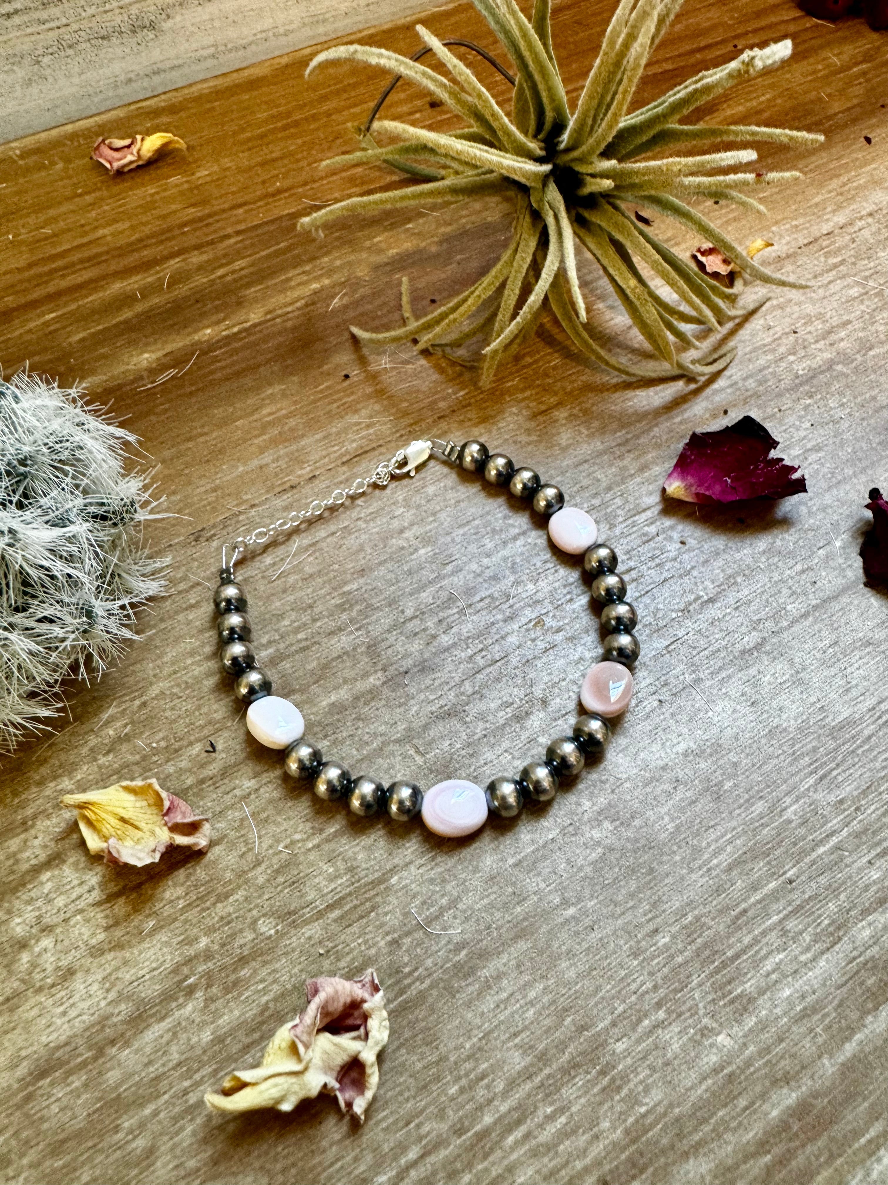 6mm Sterling Silver Pearls Bracelet with Pink Conch